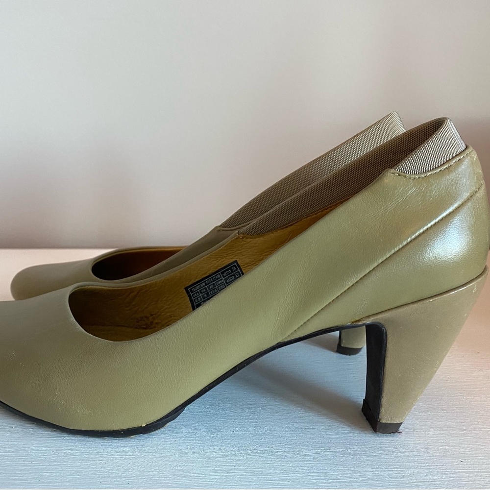 Tsubo Heels/Shoes - Picture 5 of 7